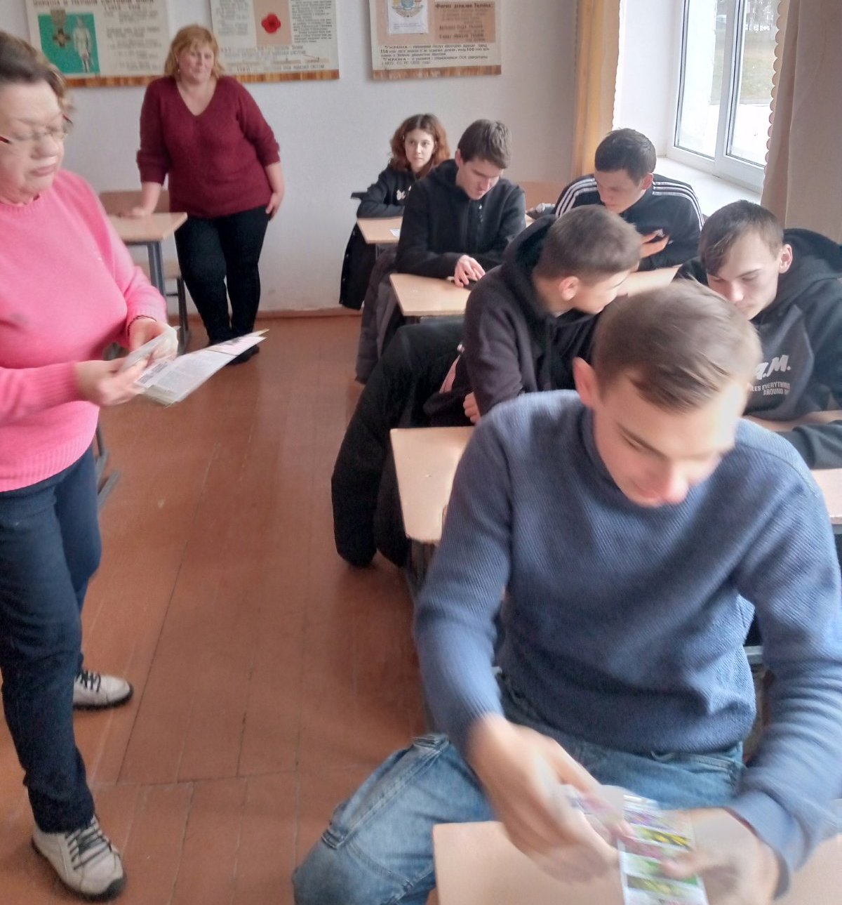 Ознайомлення школярів з презентаційними матеріалами